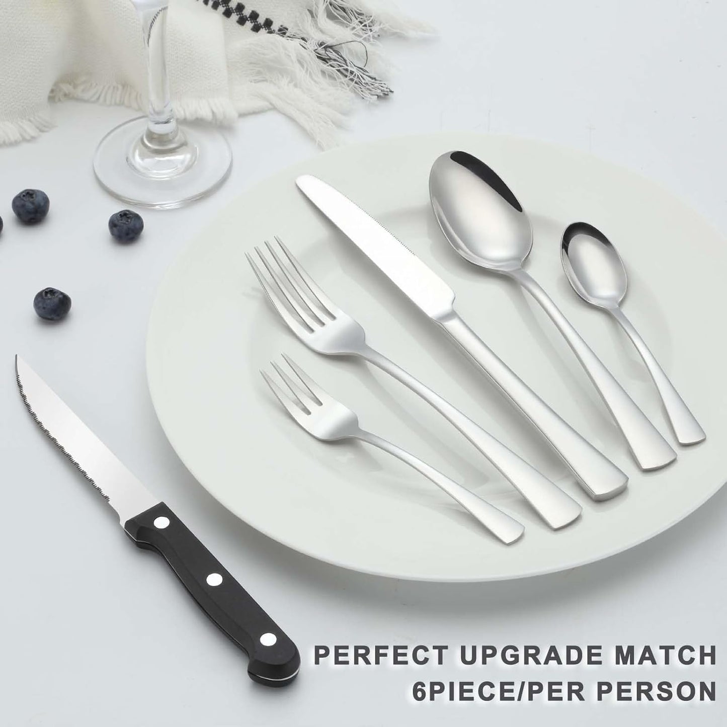 Bestdin Bestekset voor 6 personen 30-delige Over dit item 30-delige bestekset voor 6 personen: Bestdin als 30-delige titanium bestekset zwart bestaat uit 6 messen, 6 eetlepels, 6 tafelvorken, 6 theelepels en 6 dessertvorkjes. Ideaal voor elke formele of c