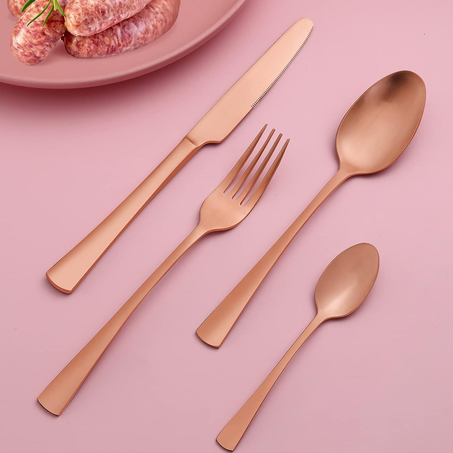 Bestdin Bestekset voor 6 personen 30-delige Over dit item 30-delige bestekset voor 6 personen: Bestdin als 30-delige titanium bestekset zwart bestaat uit 6 messen, 6 eetlepels, 6 tafelvorken, 6 theelepels en 6 dessertvorkjes. Ideaal voor elke formele of c