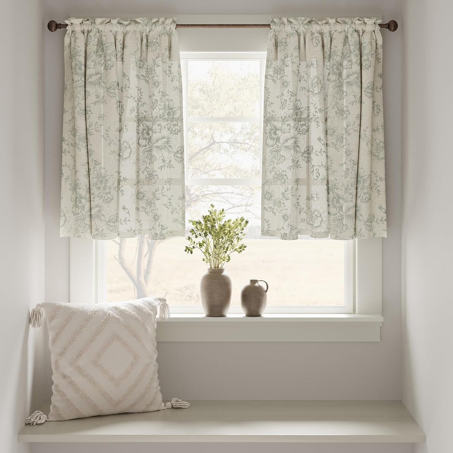 TOPICK Bloemen Keuken Gordijnen 61 cm Drop Linnen Doorschijnend Korte Cafe Botanische Print Kleine Raam Rod Pocket voor Wasruimte Badkamer 2 Panelen Verbena Grijs Verpakking: je ontvangt 2 gordijnen van 85% polyester+15% linnen. De afmetingen per stuk zij