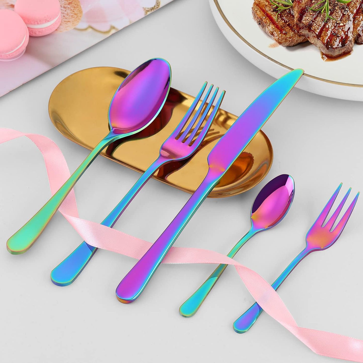 Bestekset voor 6 personen gepolijst vaatwasserbestendig Over dit item 30-delige bestekset voor 6 personen: De 30-delige bestekset bestaat uit 6 messen, 6 eetlepels, 6 dinervorken, 6 theelepels en 6 dessertvorkjes, waardoor het een goede keuze is voor elk