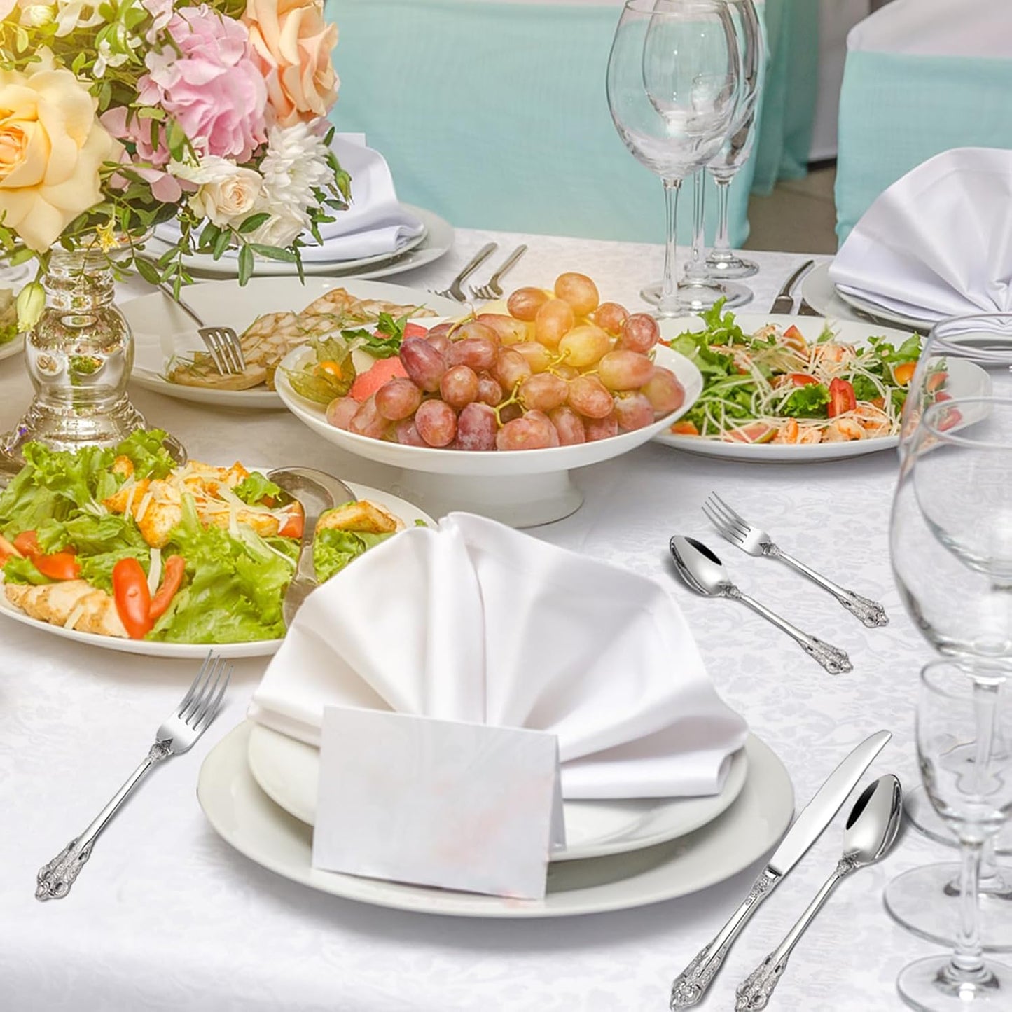 Bestekset voor 6 personen gepolijst vaatwasserbestendig Over dit item 30-delige bestekset voor 6 personen: De 30-delige bestekset bestaat uit 6 messen, 6 eetlepels, 6 dinervorken, 6 theelepels en 6 dessertvorkjes, waardoor het een goede keuze is voor elk