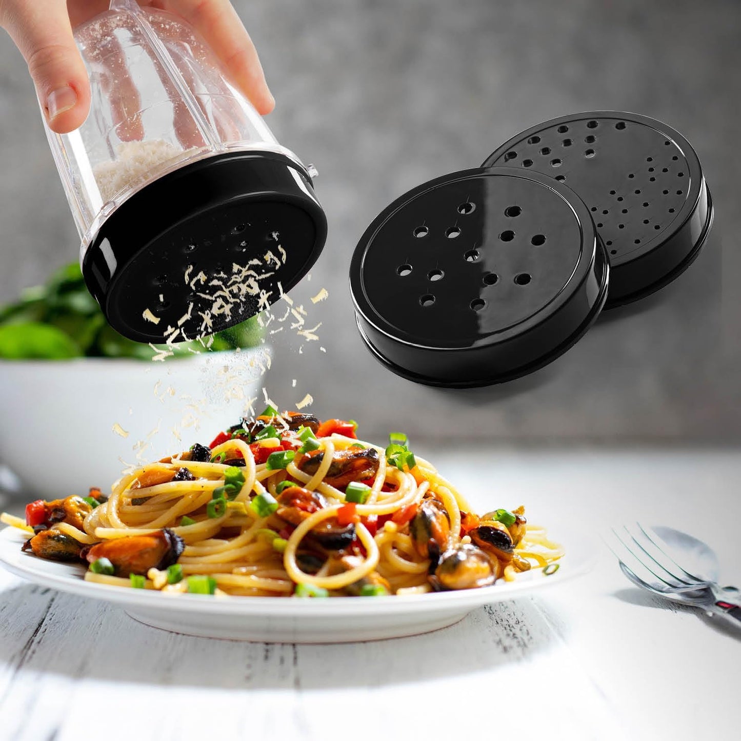 GOURMETmaxx Mr. Magic Mixer Smoothie Maker Over dit item TWEEDE SNELHEID VAN PREPARATIE: Vaarwel grote keukenmachine! Hier komt de compacte keuken alleskunner voor je dagelijkse vitamine-inname. Want met de GOURMETmaxx Mr Magic in de 18-delige set kun je
