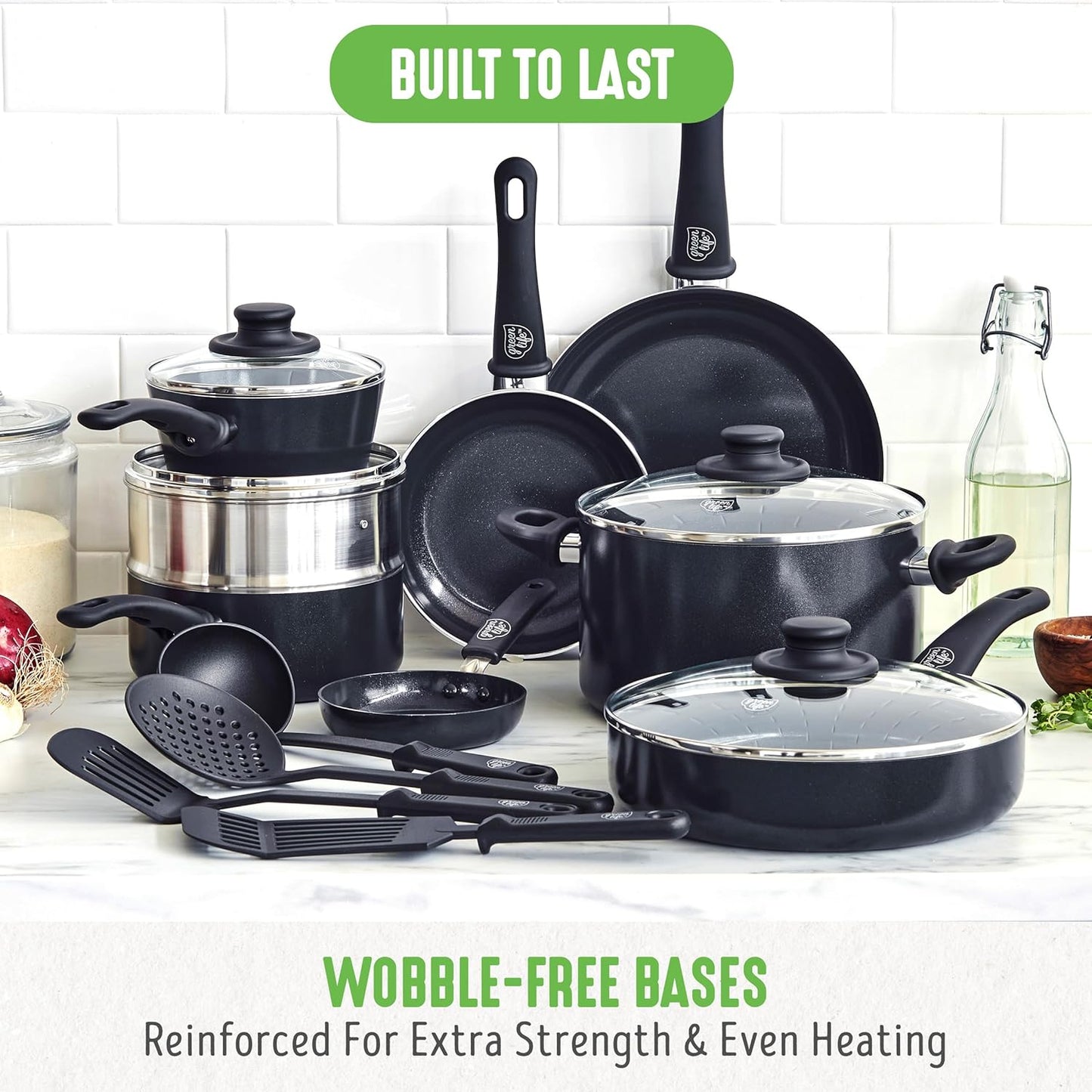GreenLife Soft Grip Gezonde Keramische Antiaanbaklaag 16-delige Pannenset Over dit item DE POT EN PAN SET INCLUSIEF: 12 cm minikoekenpan, 18 cm en 24 cm koekenpan; 15 cm/1,1l en 18 cm/1,9l steelpan met deksel, 22 cm/4,8 kookpan met deksel, 24 cm/2,4l hapj