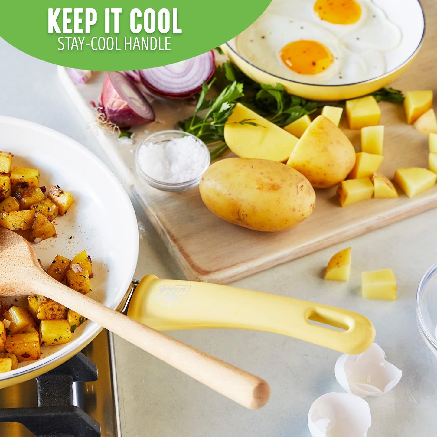 GreenLife Soft Grip Gezonde Keramische Antiaanbaklaag 16-delige Pannenset Over dit item DE POT EN PAN SET INCLUSIEF: 12 cm minikoekenpan, 18 cm en 24 cm koekenpan; 15 cm/1,1l en 18 cm/1,9l steelpan met deksel, 22 cm/4,8 kookpan met deksel, 24 cm/2,4l hapj