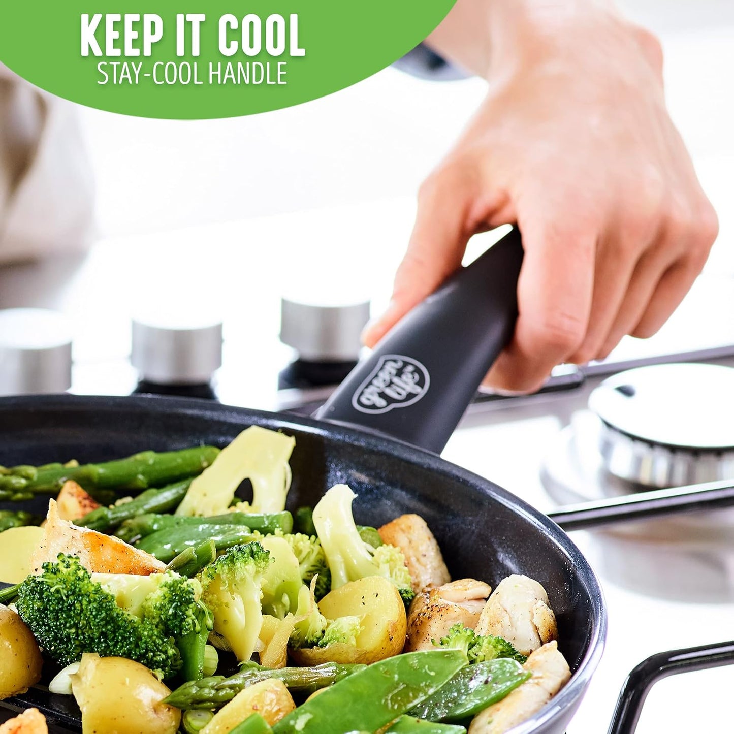 GreenLife Soft Grip Gezonde Keramische Antiaanbaklaag 16-delige Pannenset Over dit item DE POT EN PAN SET INCLUSIEF: 12 cm minikoekenpan, 18 cm en 24 cm koekenpan; 15 cm/1,1l en 18 cm/1,9l steelpan met deksel, 22 cm/4,8 kookpan met deksel, 24 cm/2,4l hapj