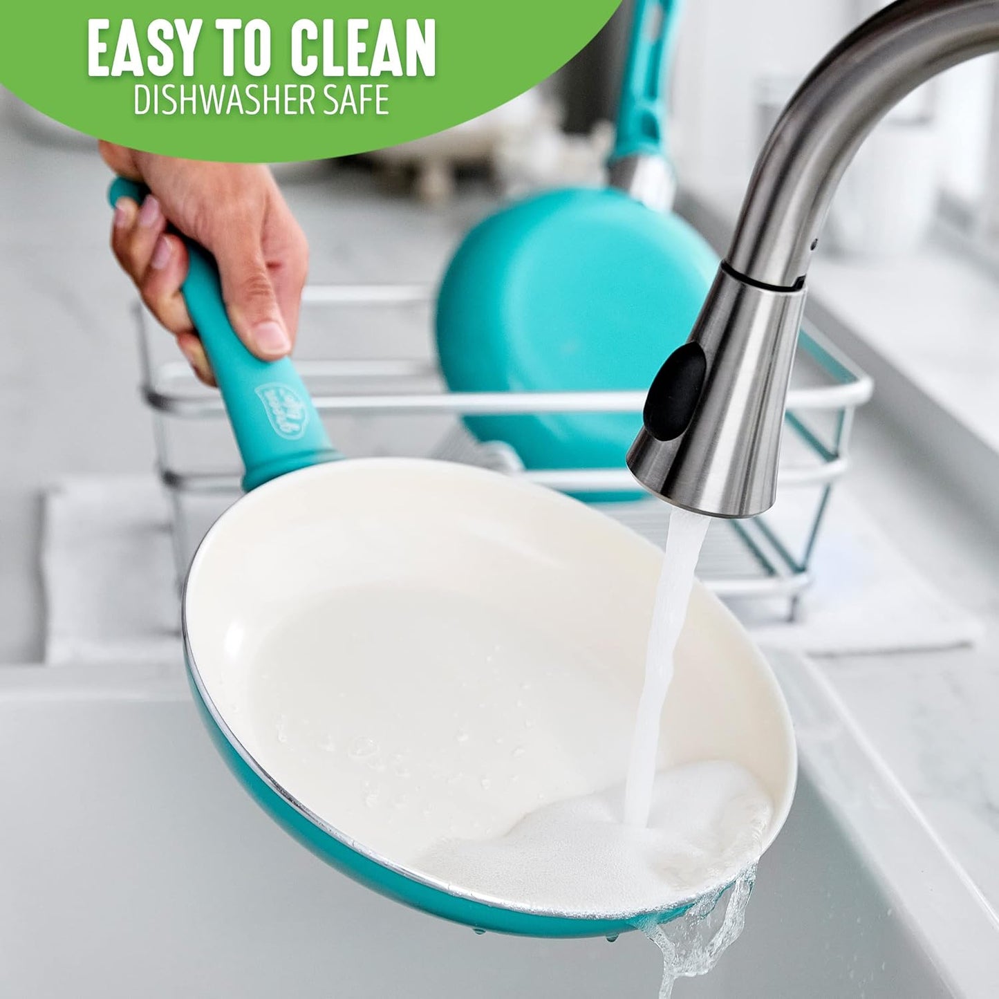 GreenLife Soft Grip Gezonde Keramische Antiaanbaklaag 16-delige Pannenset Over dit item DE POT EN PAN SET INCLUSIEF: 12 cm minikoekenpan, 18 cm en 24 cm koekenpan; 15 cm/1,1l en 18 cm/1,9l steelpan met deksel, 22 cm/4,8 kookpan met deksel, 24 cm/2,4l hapj