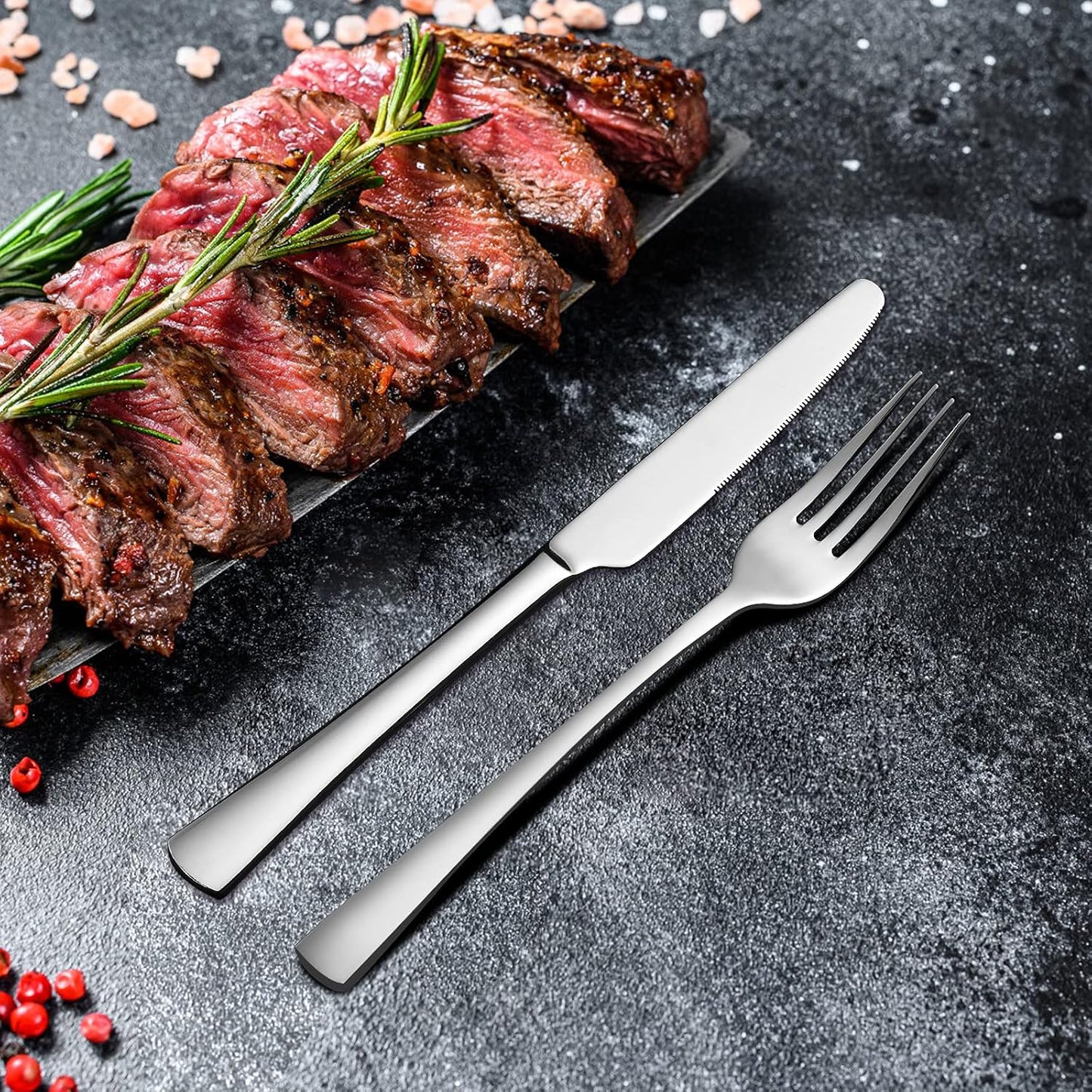 Bestdin Bestekset voor 6 personen 30-delige Over dit item 30-delige bestekset voor 6 personen: Bestdin als 30-delige titanium bestekset zwart bestaat uit 6 messen, 6 eetlepels, 6 tafelvorken, 6 theelepels en 6 dessertvorkjes. Ideaal voor elke formele of c