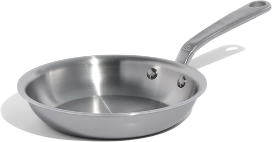 Made in Kookgerei 8-inch roestvrijstalen koekenpan 5-laags roestvrij bekleed Over dit item Onze roestvrijstalen koekenpan met werkpaard is een toppresteerder met snelle en gelijkmatige warmtebehoud. Gemaakt van een premium constructie van 5-laags Amerikaa