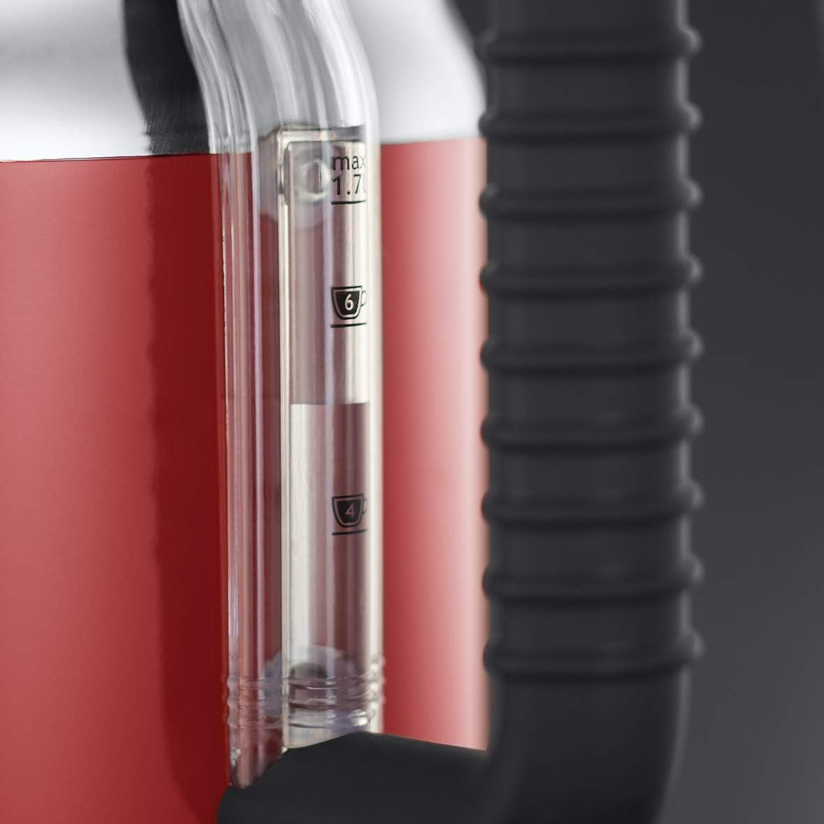 Russell Hobbs Waterkoker retro rood 1,7 l 2400 W snelkook Draadlooz en ideaal voor links- en rechtshandige gebruikers. U kunt vocht op de bodem ontdekken. Dit is normaal en wordt veroorzaakt door de stoom. Electric Kettles €71.99 broodrooster,retro,roestv