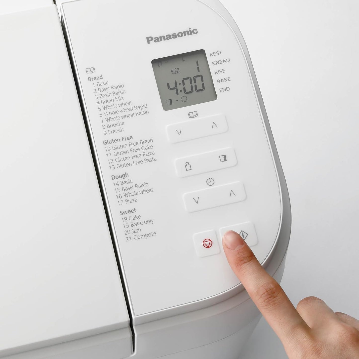 Panasonic SD-B2510 Automatische broodbakmachine, 850 W, temperatuursensor, digitale timer 13 uur, 25 programma's, wit Geniet elke dag van een ander brood: dankzij 25 voorgeprogrammeerde modi voor brood, deeg, compot en jam; bovendien drie nieuwe recepten,
