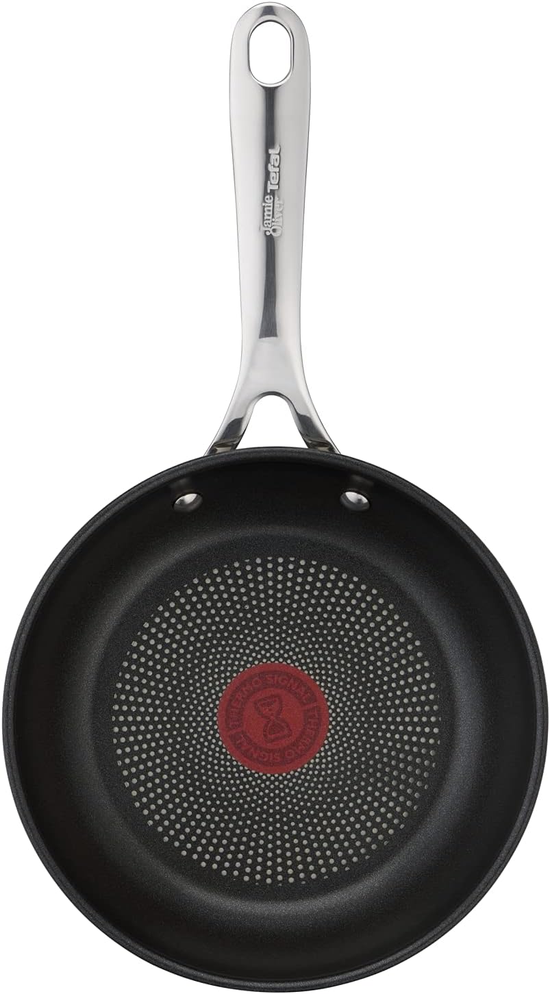 Jamie Oliver Cook's Direct 5-delige pannenset Duurzame coating versterkt met titanium deeltjes, waardoor deze krasbestendig en gemakkelijker schoon te maken is Hoogwaardige pannen die veilig zijn voor het hele gezin, zonder PFOA, lood of cadmium Geschikt