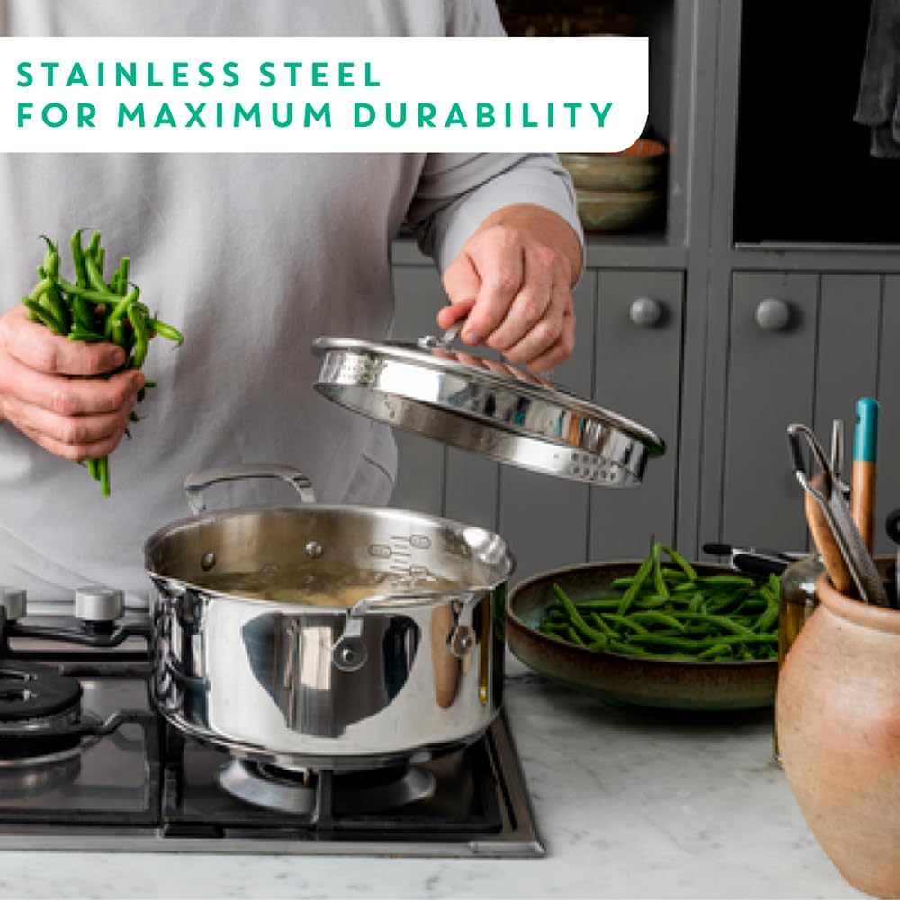 Jamie Oliver Cook's Direct 5-delige pannenset Duurzame coating versterkt met titanium deeltjes, waardoor deze krasbestendig en gemakkelijker schoon te maken is Hoogwaardige pannen die veilig zijn voor het hele gezin, zonder PFOA, lood of cadmium Geschikt