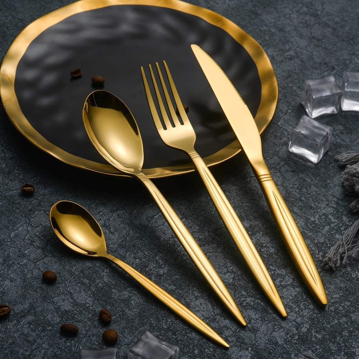 Berglander 30-delige vergulde bestekset glanzend goud Over dit item 30 stuks bevatten: 6 van elk, dinerlepel, dinervork, dinermes, theelepel, theevork Duurzaam, buigt niet; Sterk antiroest, ontwikkeld voor een goede grip voor volwassenen en kinderen. Goed