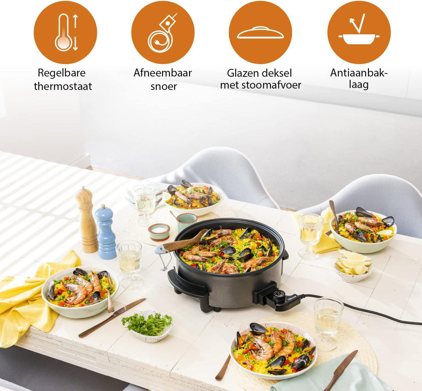 Tristar PZ-9145 Elektrische Hapjespan - Diameter 40 cm Inhoud 7,5 Liter 1500 Watt XXL Capaciteit voor veelzijdig koken: De multifunctionele Tristar grillpan heeft een indrukwekkende diameter van 40 cm en een hoogte van 9 cm, wat voldoende ruimte biedt om