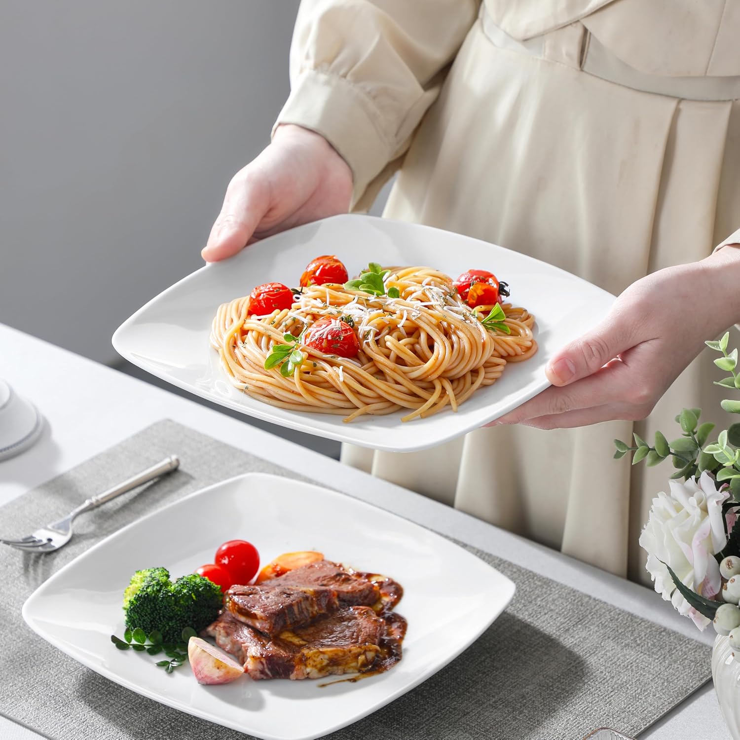 MALACASA, Series Julia servies 60-Delig combi 12 Stuks Over dit item Dinersets voor 12 personen: 60-delige dinersets van de MALACASA JULIA-serie bevatten elk 12: 23,4 cm dinerborden, 16,8 cm kleine dessertborden, 240 ml soepborden van 8 inch en 200 ml 4 i