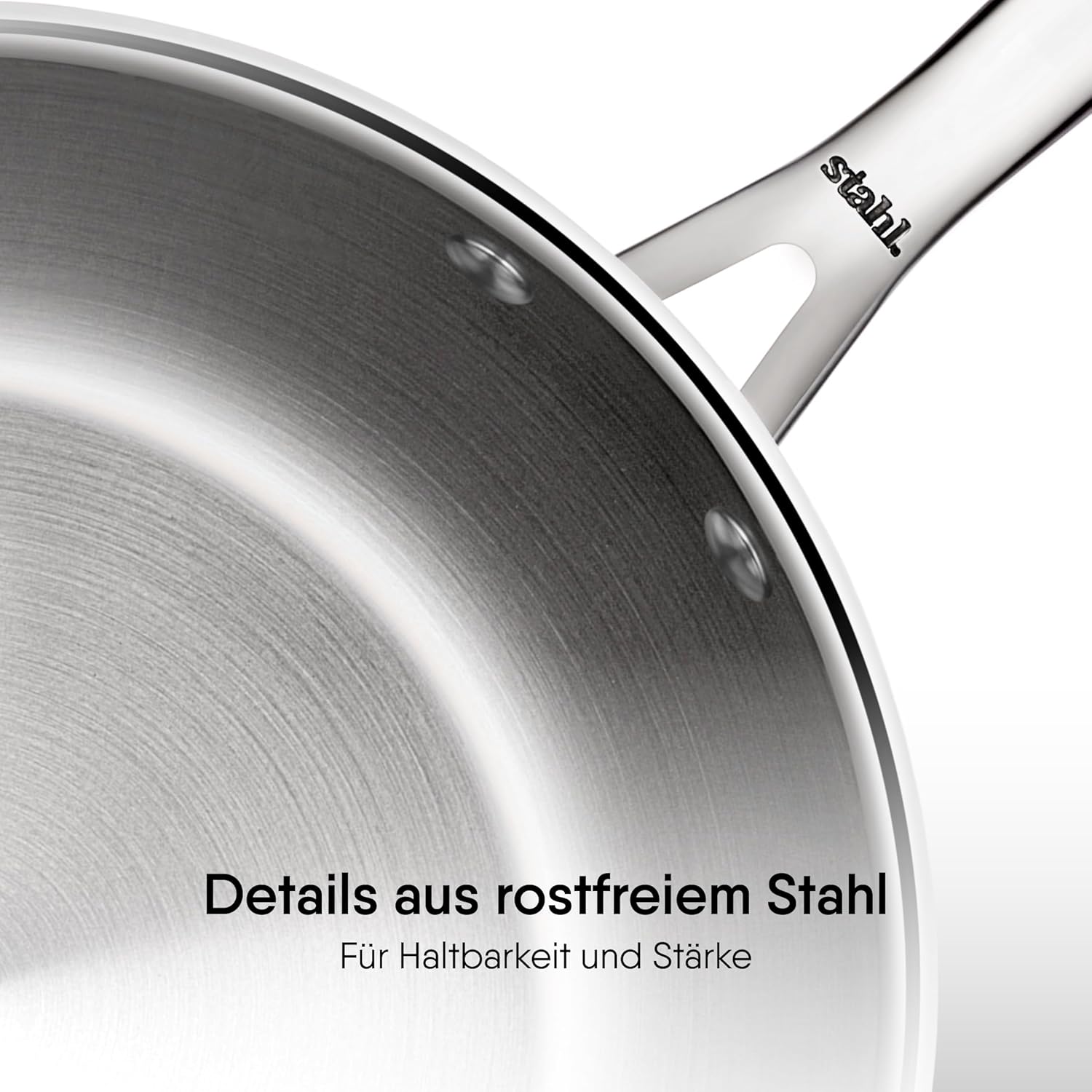 Roestvrijstalen pan met deksel diameter 20 cm, 1,3 l voor 2 personen Triply: Deze pan is gemaakt met een speciale drielaagse constructie die uitstekende warmtegeleiding en duurzaamheid garandeert, terwijl het contact van voedsel met aluminium voorkomt, wa