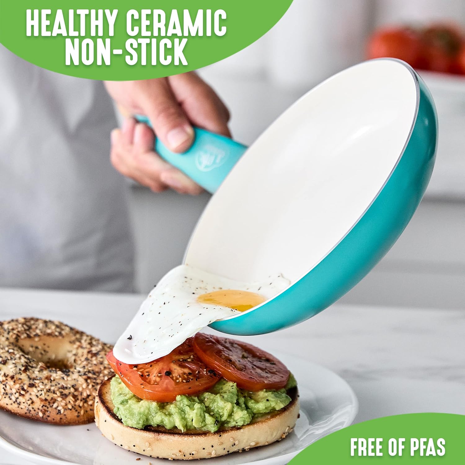 GreenLife Soft Grip Gezonde Keramische Antiaanbaklaag 16-delige Pannenset Over dit item DE POT EN PAN SET INCLUSIEF: 12 cm minikoekenpan, 18 cm en 24 cm koekenpan; 15 cm/1,1l en 18 cm/1,9l steelpan met deksel, 22 cm/4,8 kookpan met deksel, 24 cm/2,4l hapj