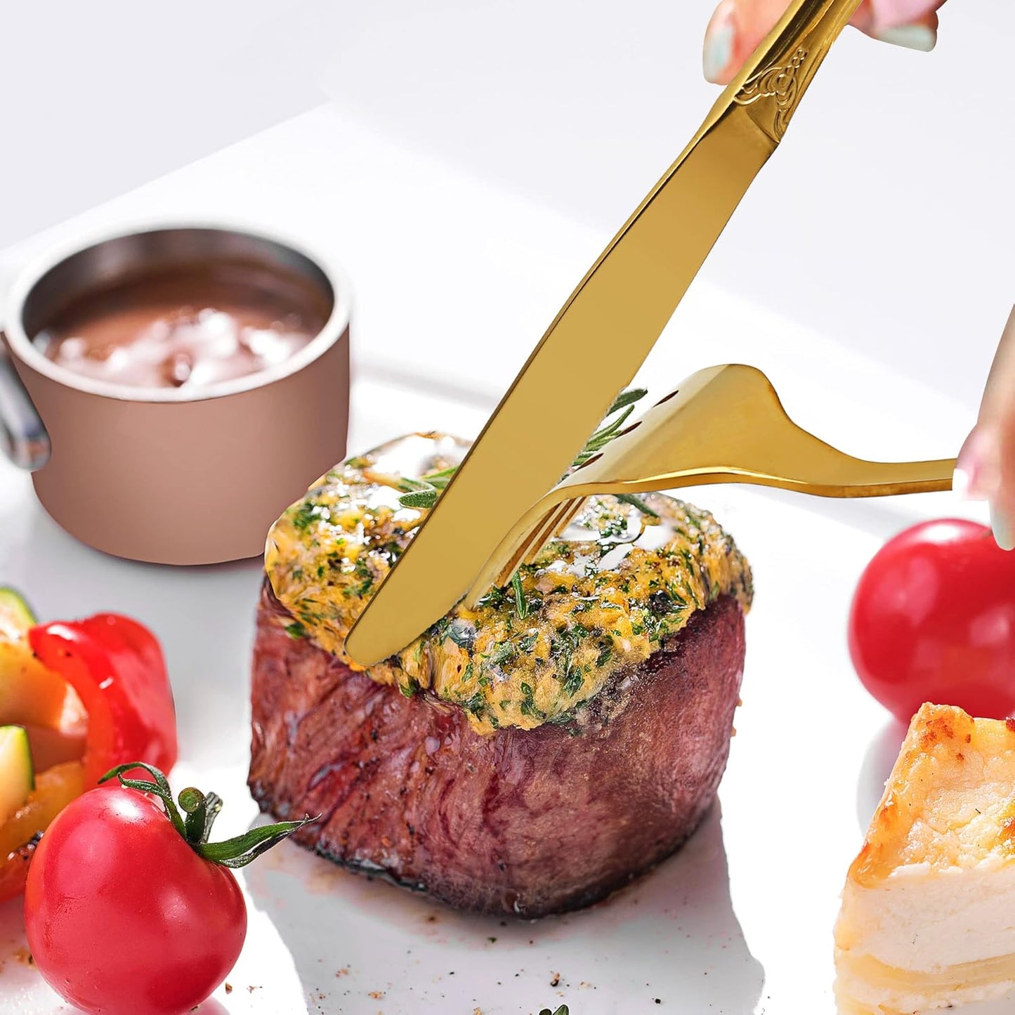 Bestekset, 20-delige bestekset voor 4 personen Over dit item Luxe Royal design: net als zijn naam geeft deze bestekset een koninklijke overeenkomst voor je tafel en een uitstekende uitstraling om indruk te maken op familie en vrienden. De moderne glanzend