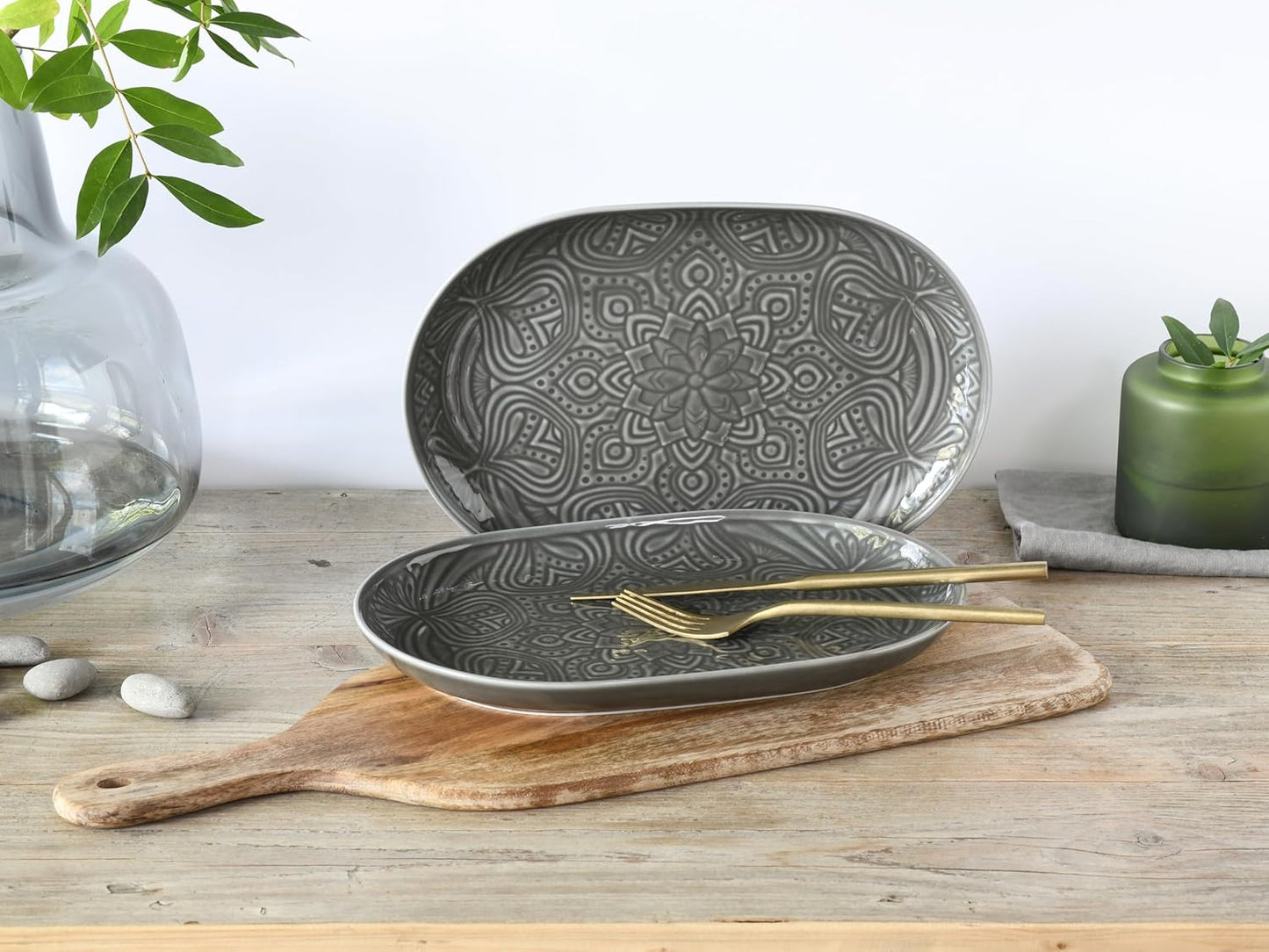 CreaTable, 21625, serie Orient Mandala, 2-delige serviesset, bordenset van porselein, vaatwasser- en magnetronbestendig, Made in Europe ✅ Elegante platenset: je krijgt hier een prachtige 2-delige platenset in een elegante ovale vorm met een diameter van 2