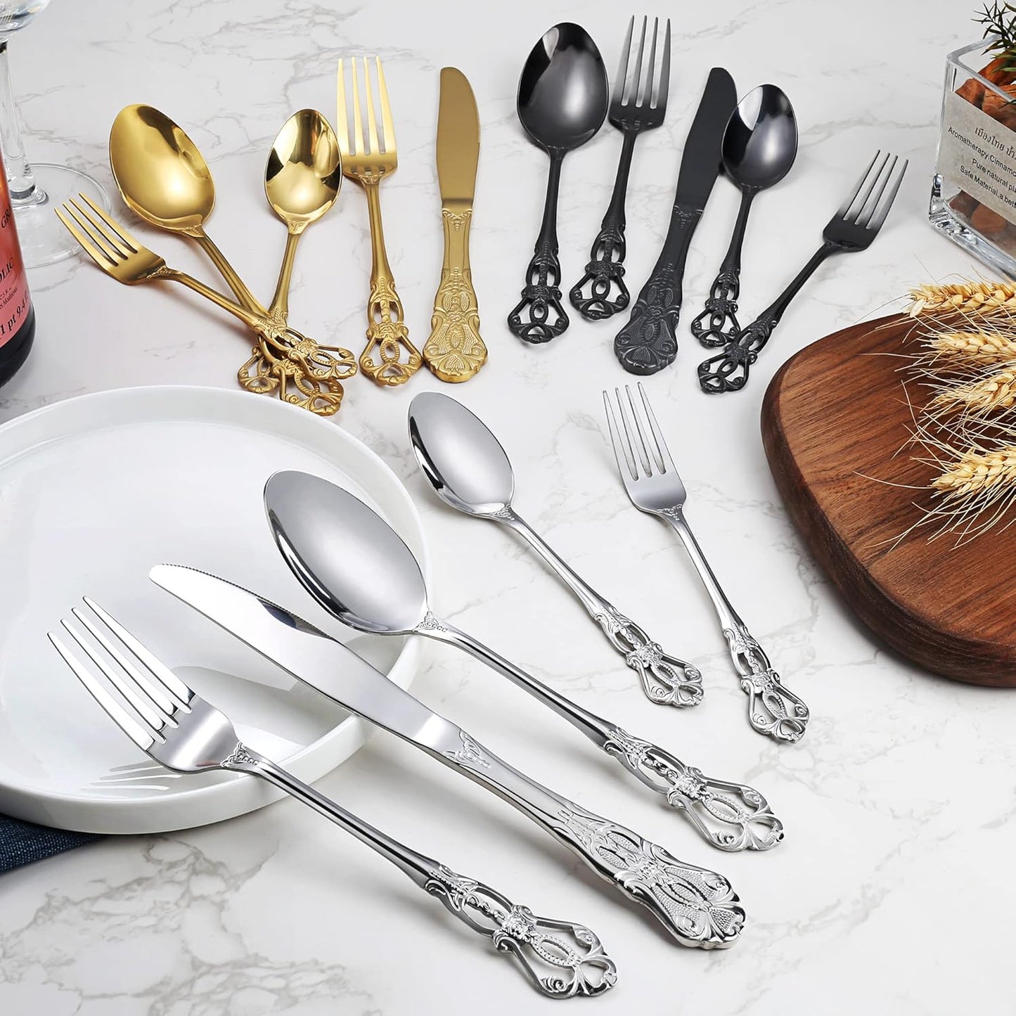 Bestekset, 20-delige bestekset voor 4 personen Over dit item Luxe Royal design: net als zijn naam geeft deze bestekset een koninklijke overeenkomst voor je tafel en een uitstekende uitstraling om indruk te maken op familie en vrienden. De moderne glanzend