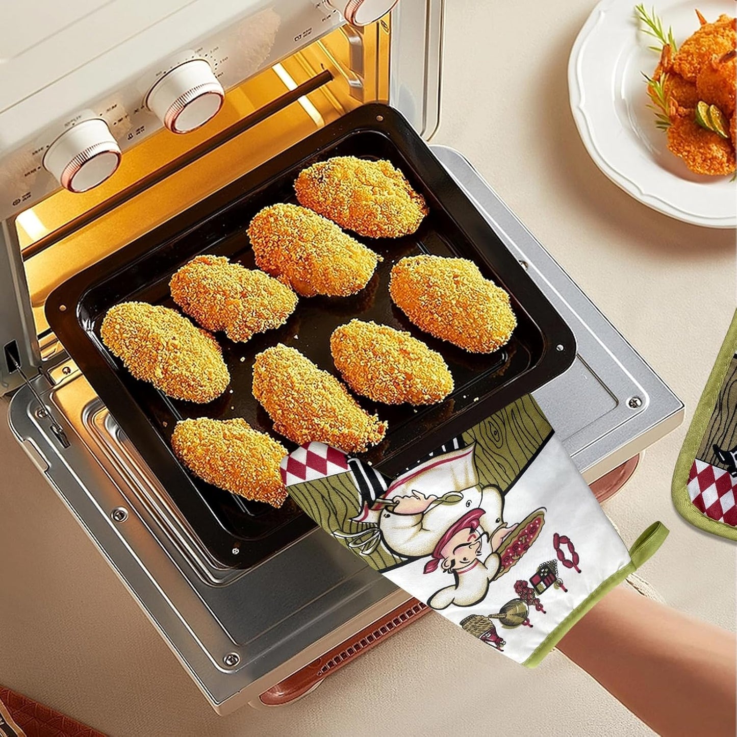 Ovenhandschoenen en pannenlappen set van 2 Over dit item Ovenhandschoenen en pannenlappen, 1 set ovenhandschoenen, hittebestendige antislip keukenhandschoenen voor keuken, barbecue, barbecue. Specificaties: Naam: Ovenhandschoen en pannenlap Materiaal: Pol