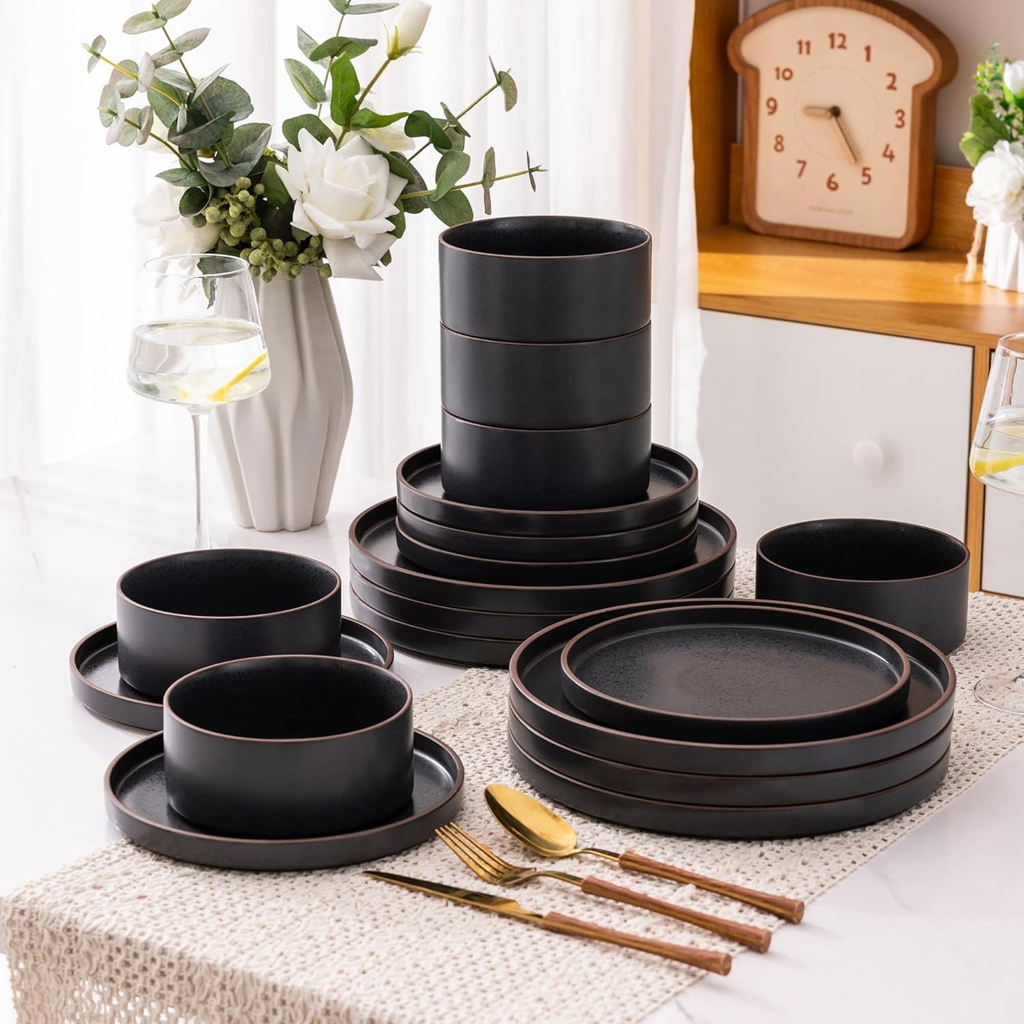 LeRatio Diner Set voor 6, 18-delige set borden en kommen van aardewerk, chip- en krasbestendig serviesset, oven- en vaatwasser- en magnetronbestendige serviesset (gespikkelde zwart-witte rand, servies LeRatio Diner Set voor 6, 18-delige set borden en komm