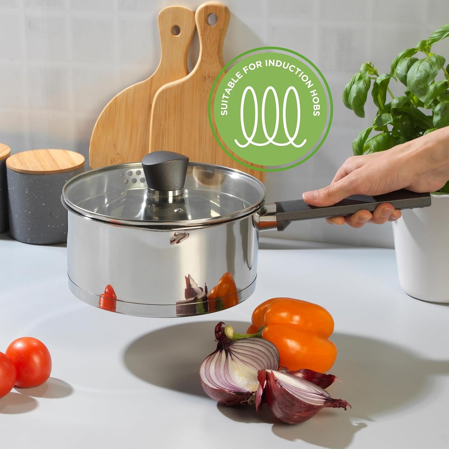 Russell Hobbs Excellence 3 Tier Steamer with Glass Lid 18 cm Perfect for everyday use, this Russell Hobbs Excellence Collection steamer features multiple steaming tiers and a tempered glass lid with steam vent. The steamer measures 18 cm and each tier fea