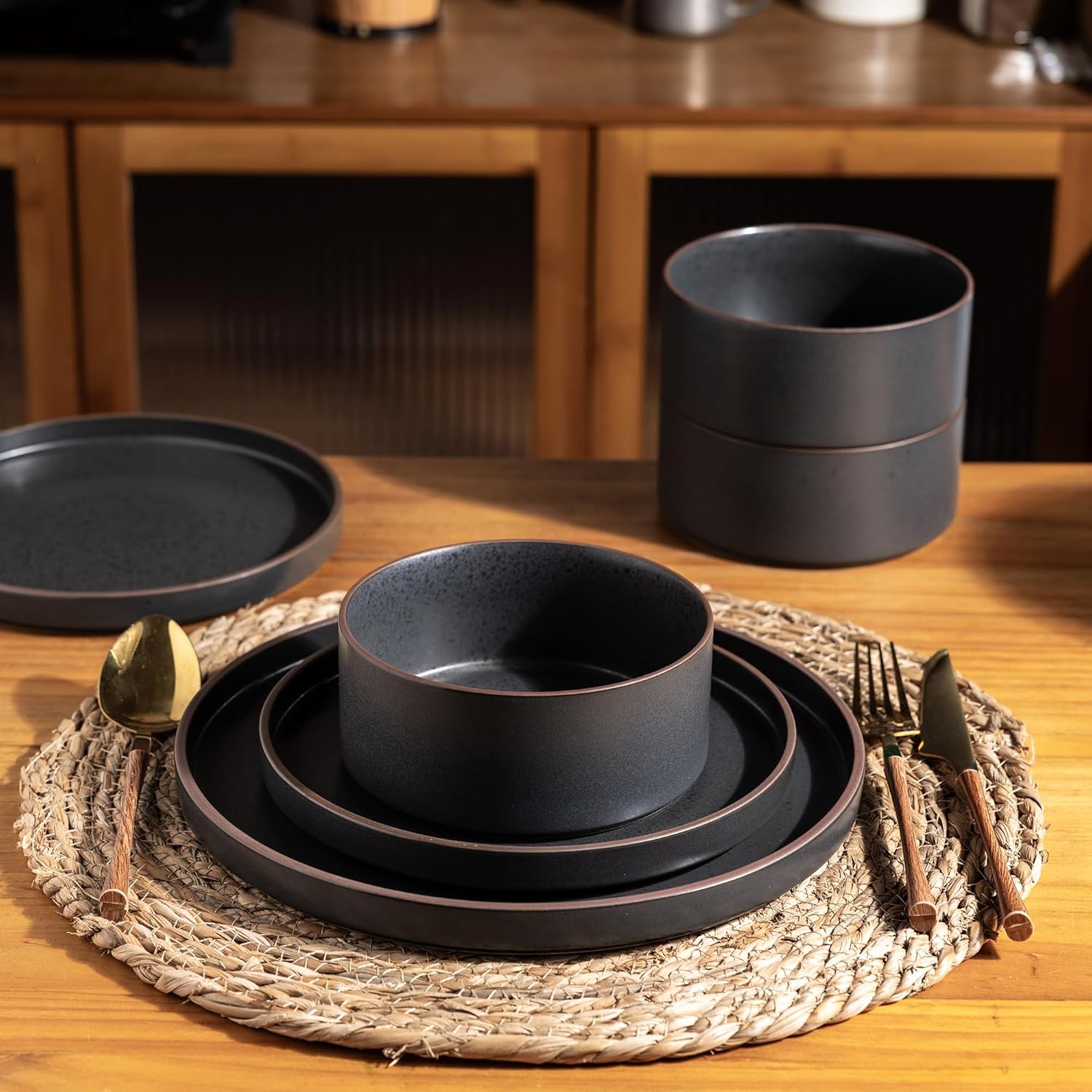 LeRatio Diner Set voor 6, 18-delige set borden en kommen van aardewerk, chip- en krasbestendig serviesset, oven- en vaatwasser- en magnetronbestendige serviesset (gespikkelde zwart-witte rand, servies LeRatio Diner Set voor 6, 18-delige set borden en komm
