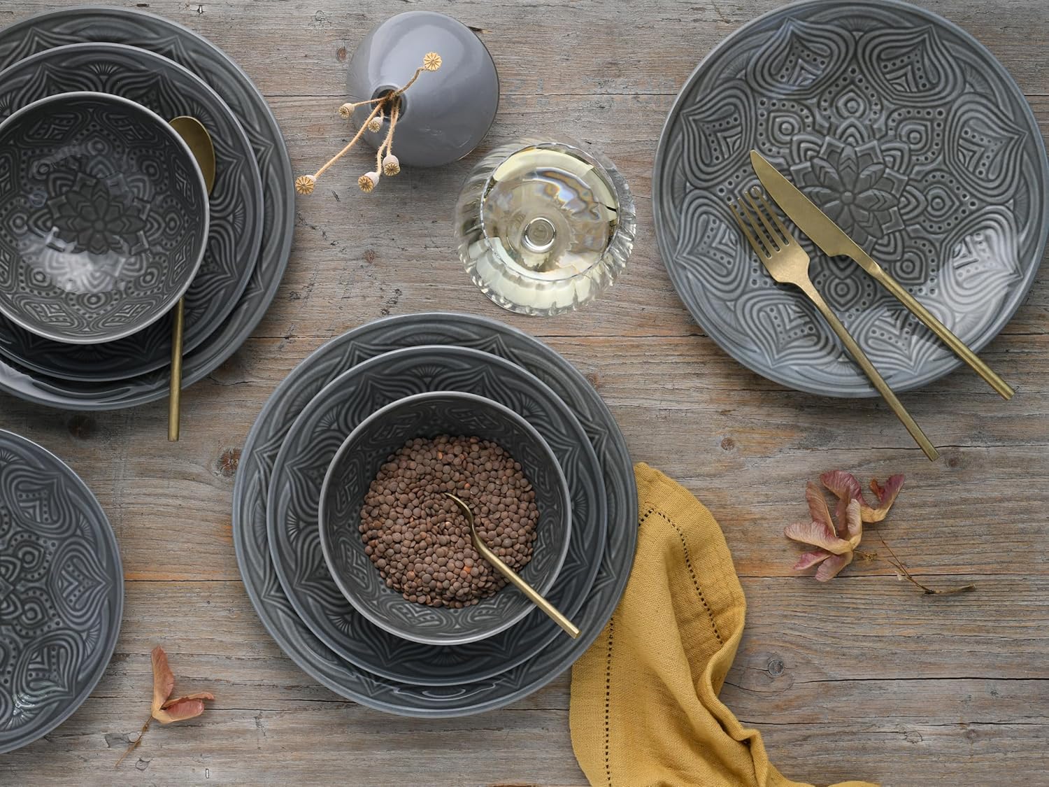 CreaTable, 21625, serie Orient Mandala, 2-delige serviesset, bordenset van porselein, vaatwasser- en magnetronbestendig, Made in Europe ✅ Elegante platenset: je krijgt hier een prachtige 2-delige platenset in een elegante ovale vorm met een diameter van 2